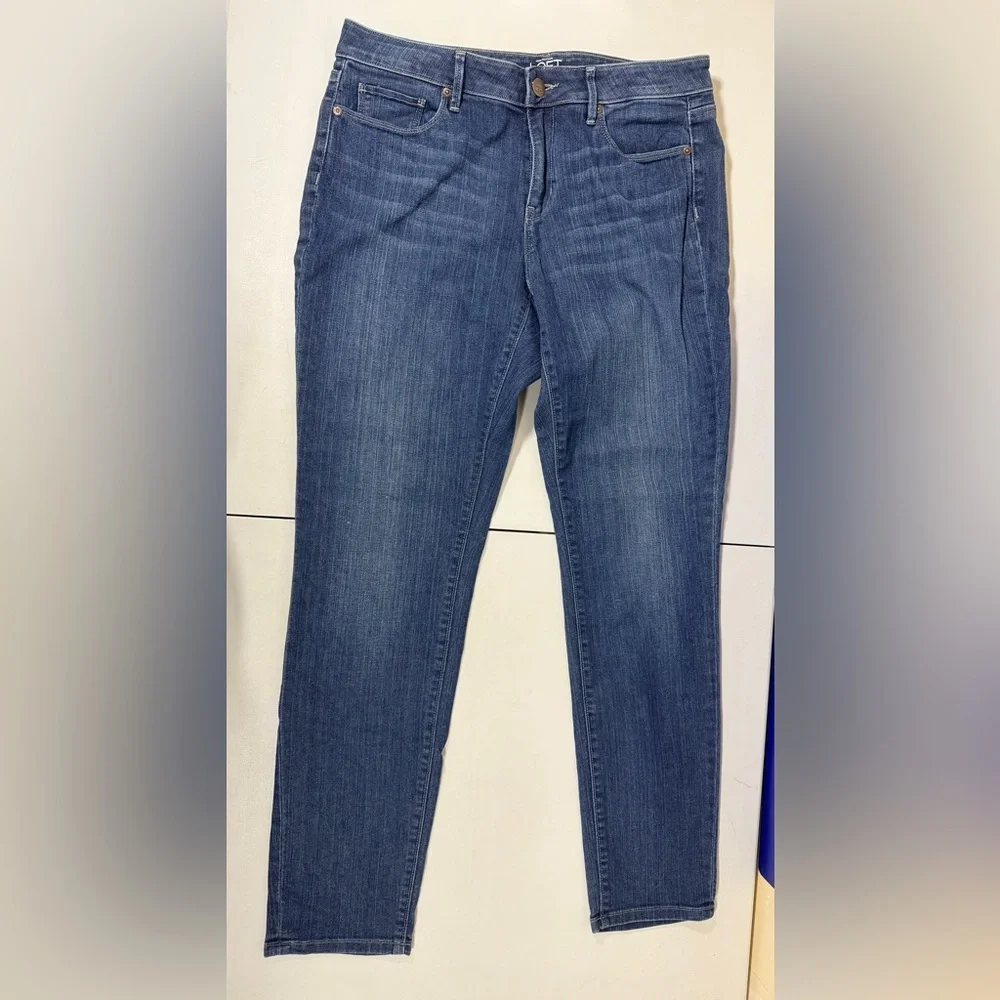 ann taylor loft Curvy Skinny Jeans 10 Stretch
Size: 10 curvy skinny - Picture 10 of 14
